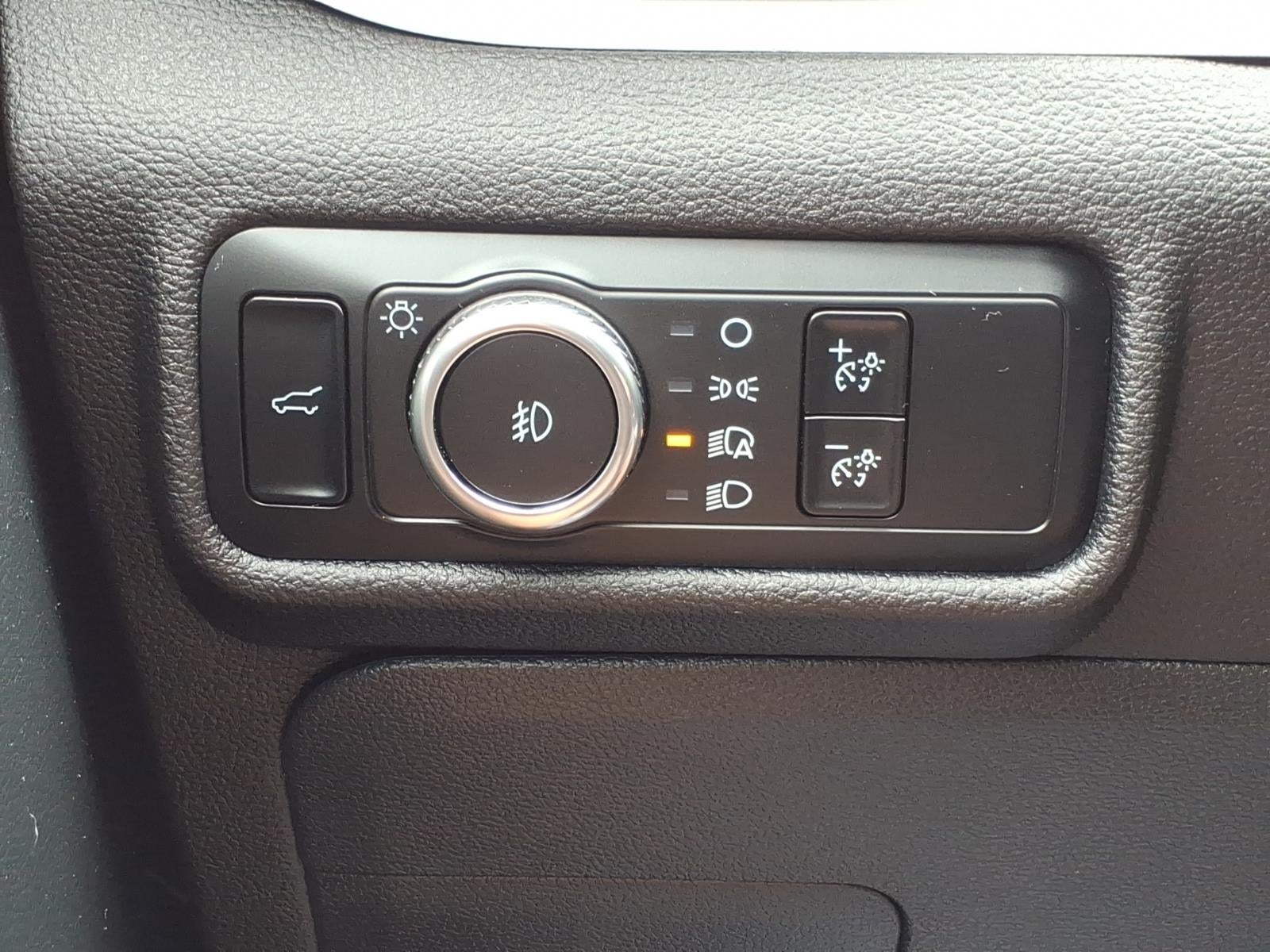 2024 Ford Explorer AWD XLT 4dr SUV