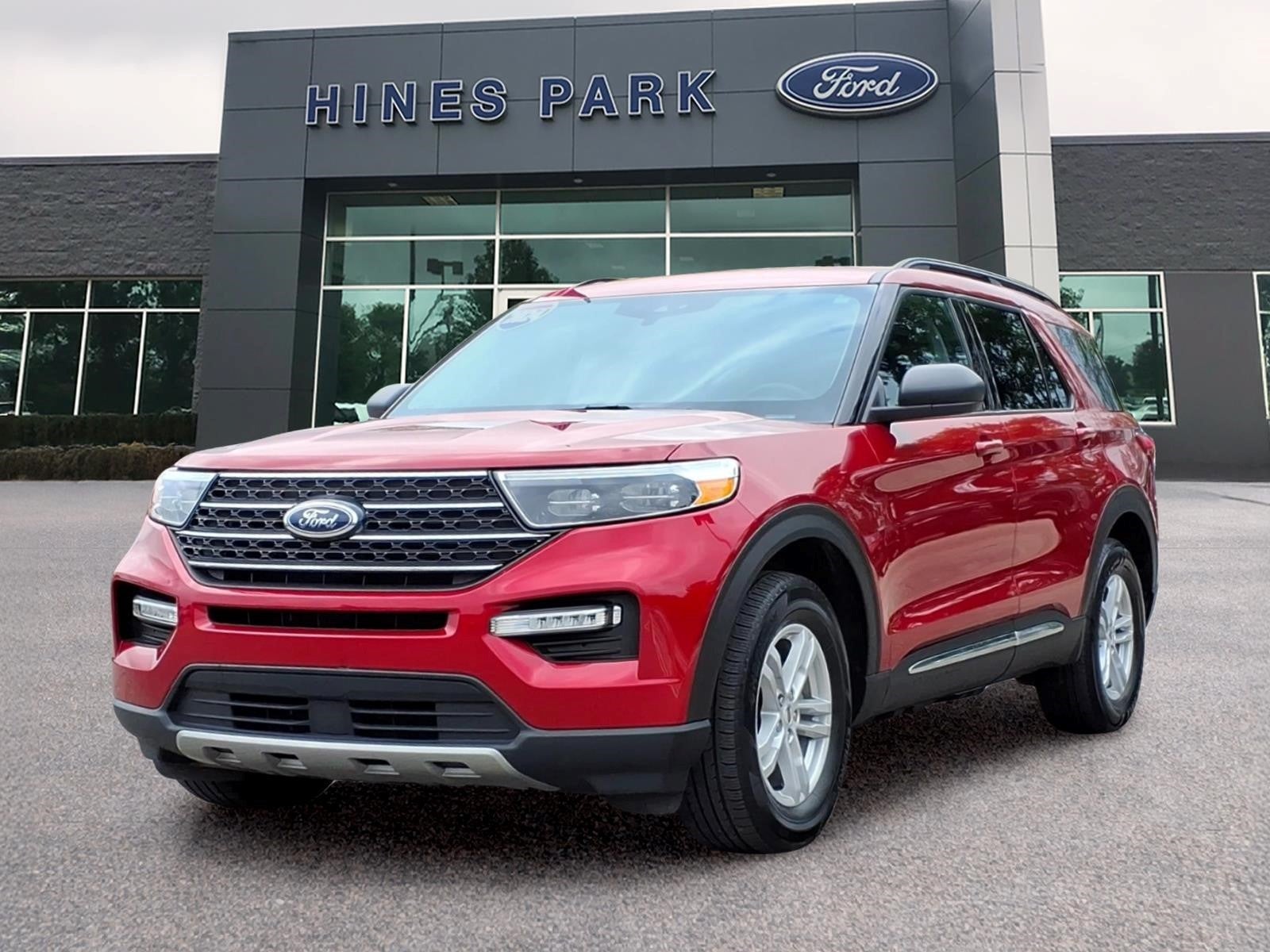 2024 Ford Explorer AWD XLT 4dr SUV