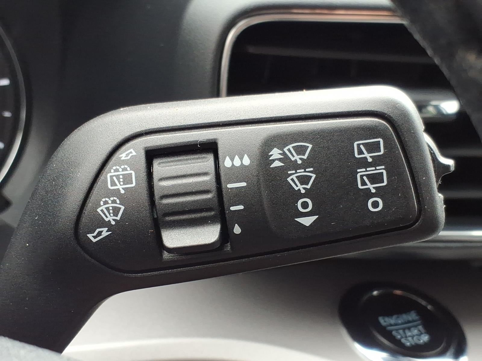 2024 Ford Explorer AWD XLT 4dr SUV
