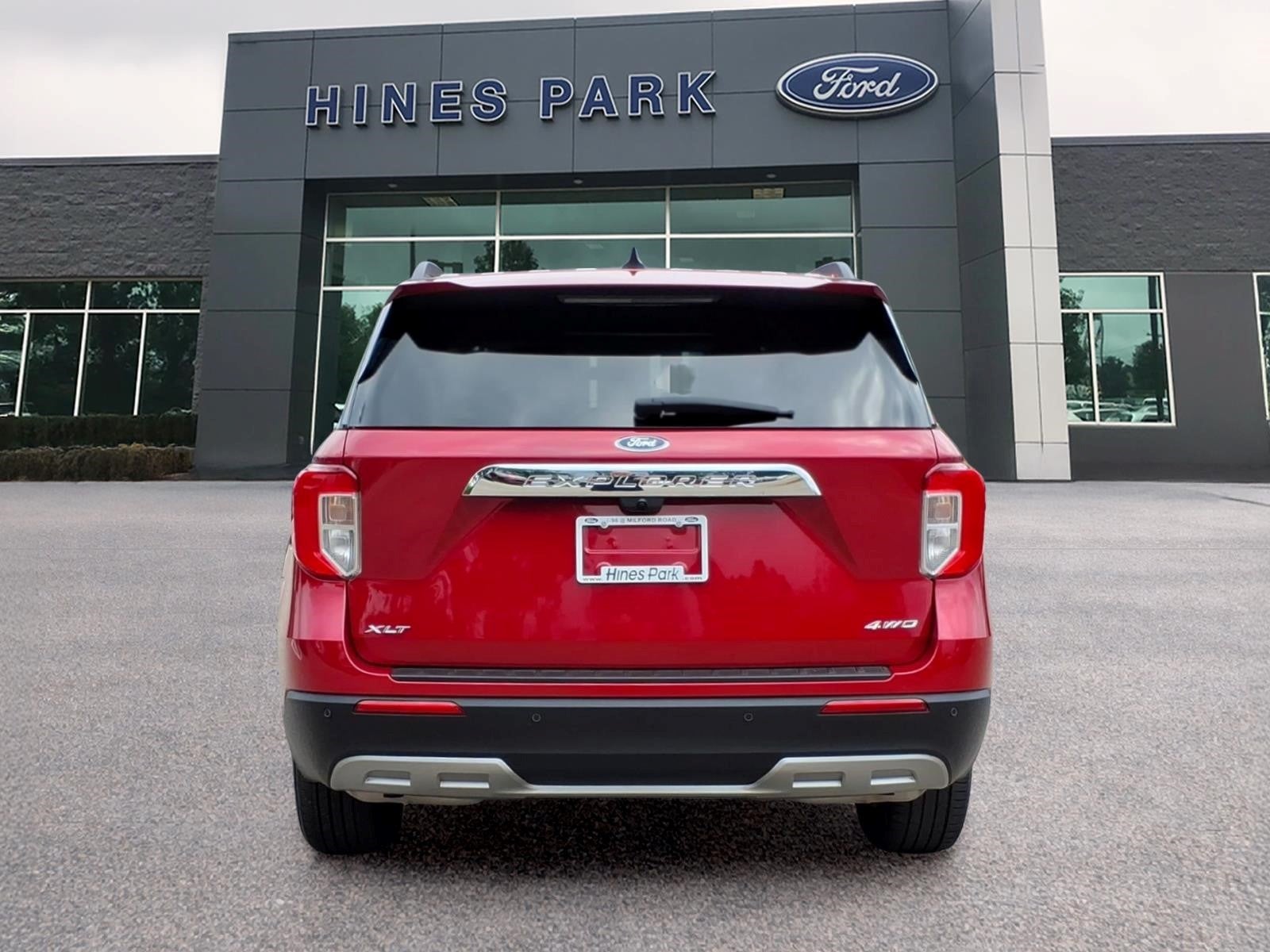 2024 Ford Explorer AWD XLT 4dr SUV