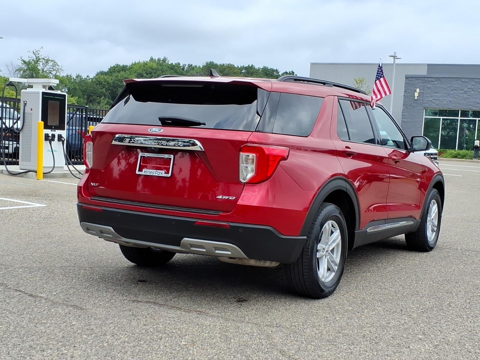 2024 Ford Explorer AWD XLT 4dr SUV