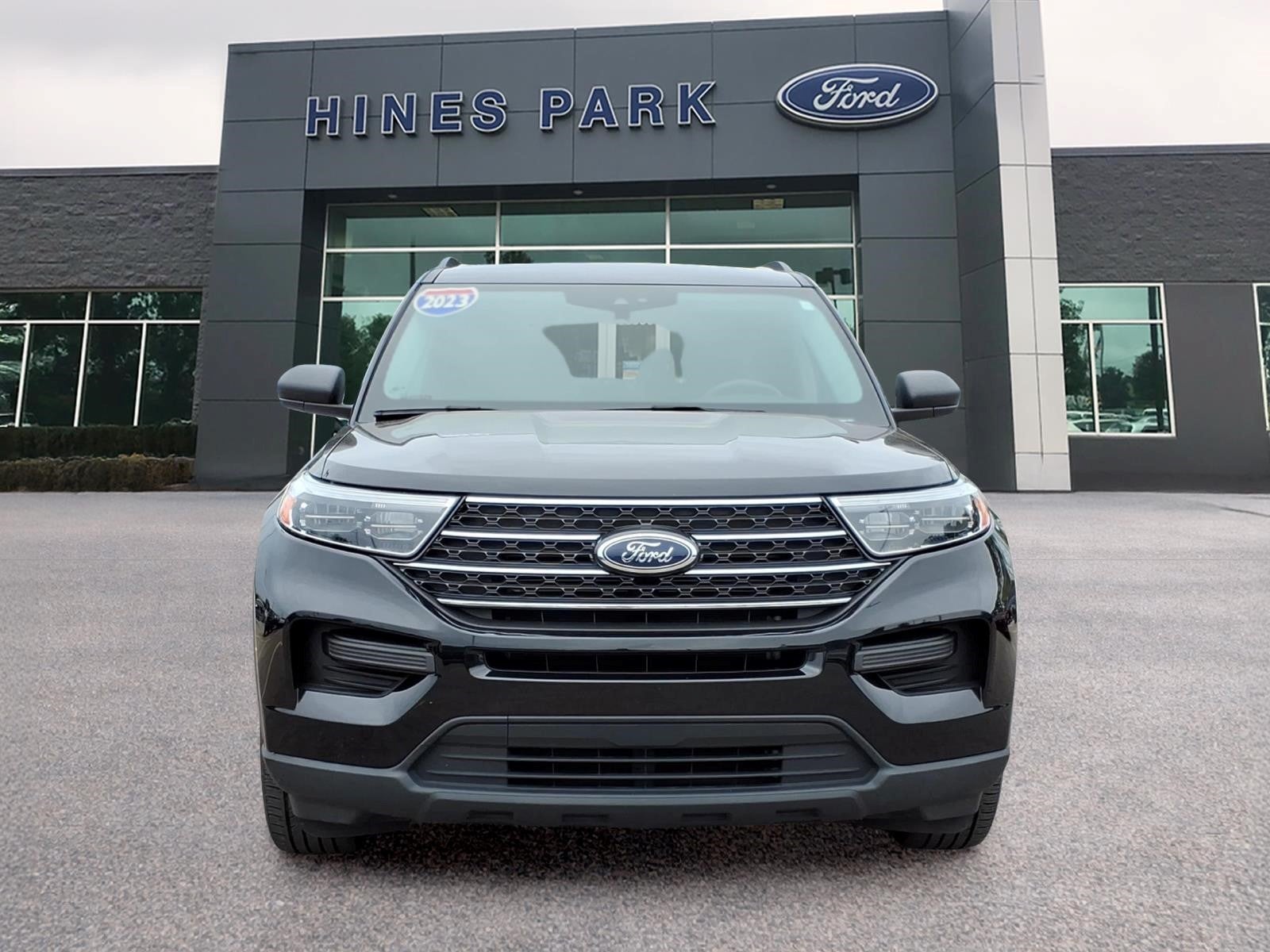 2023 Ford Explorer AWD XLT 4dr SUV