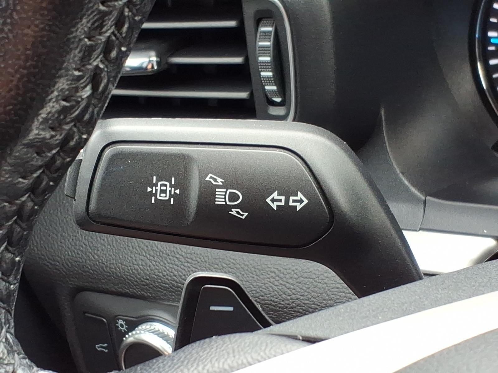 2021 Ford Explorer AWD XLT 4dr SUV