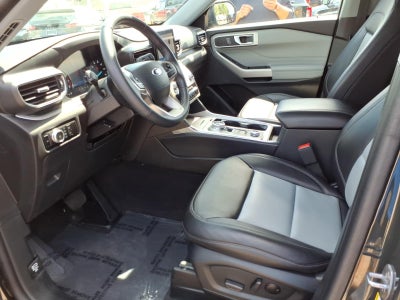 2023 Ford Explorer AWD XLT 4dr SUV