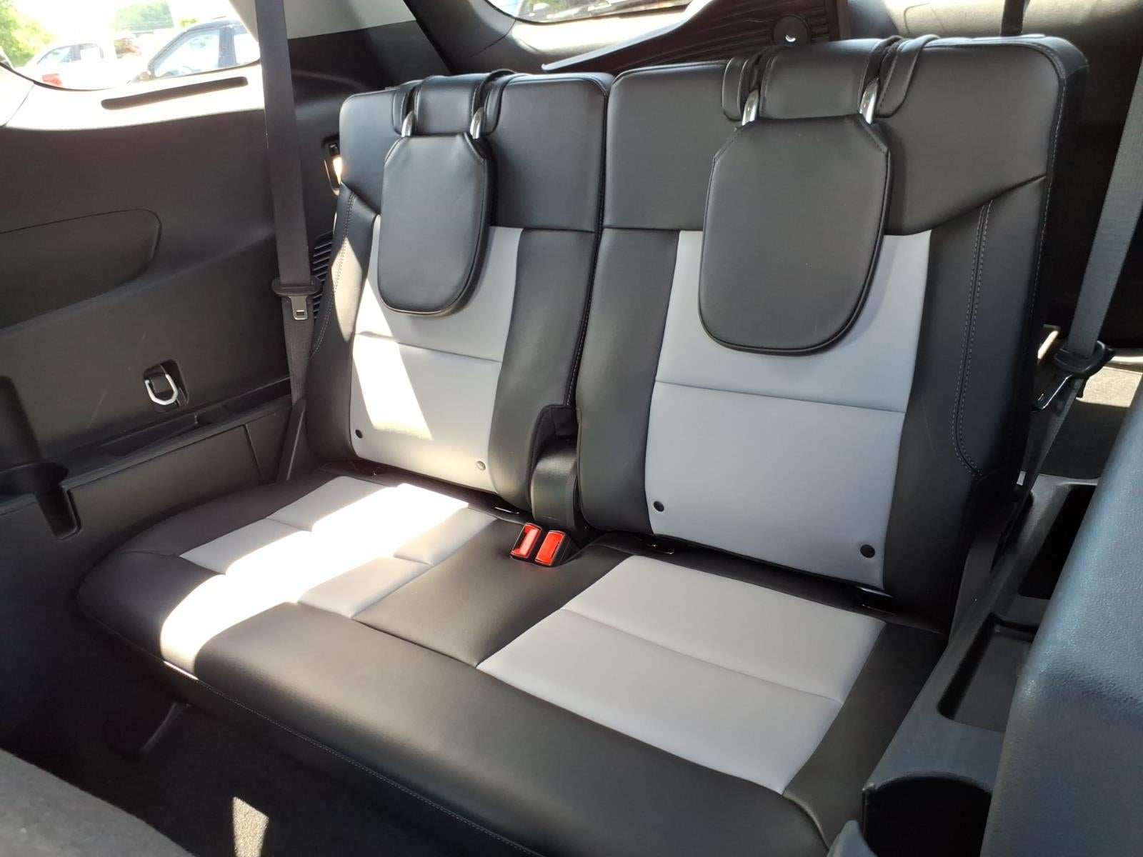 2023 Ford Explorer AWD XLT 4dr SUV