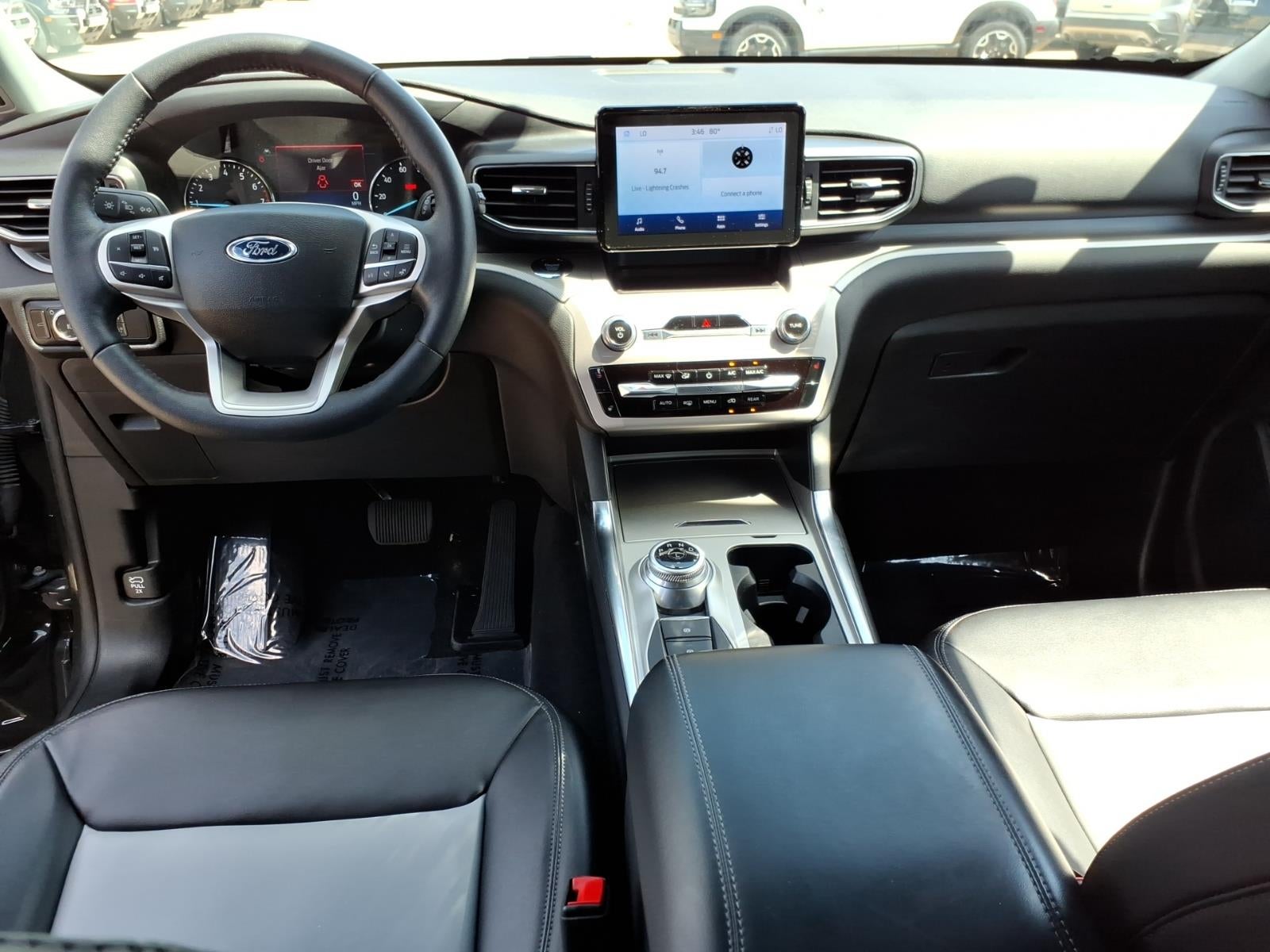 2023 Ford Explorer AWD XLT 4dr SUV