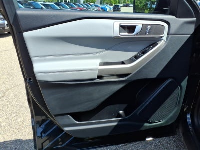 2023 Ford Explorer AWD XLT 4dr SUV