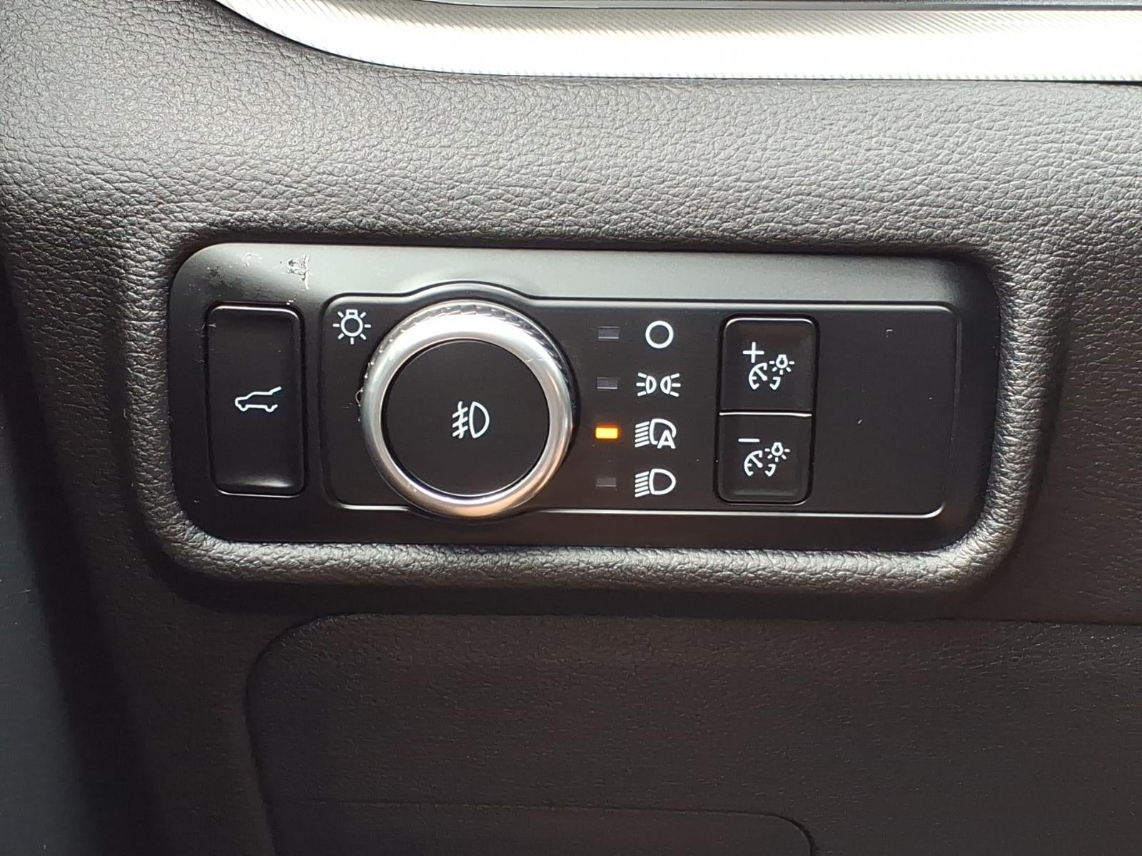 2024 Ford Explorer AWD XLT 4dr SUV