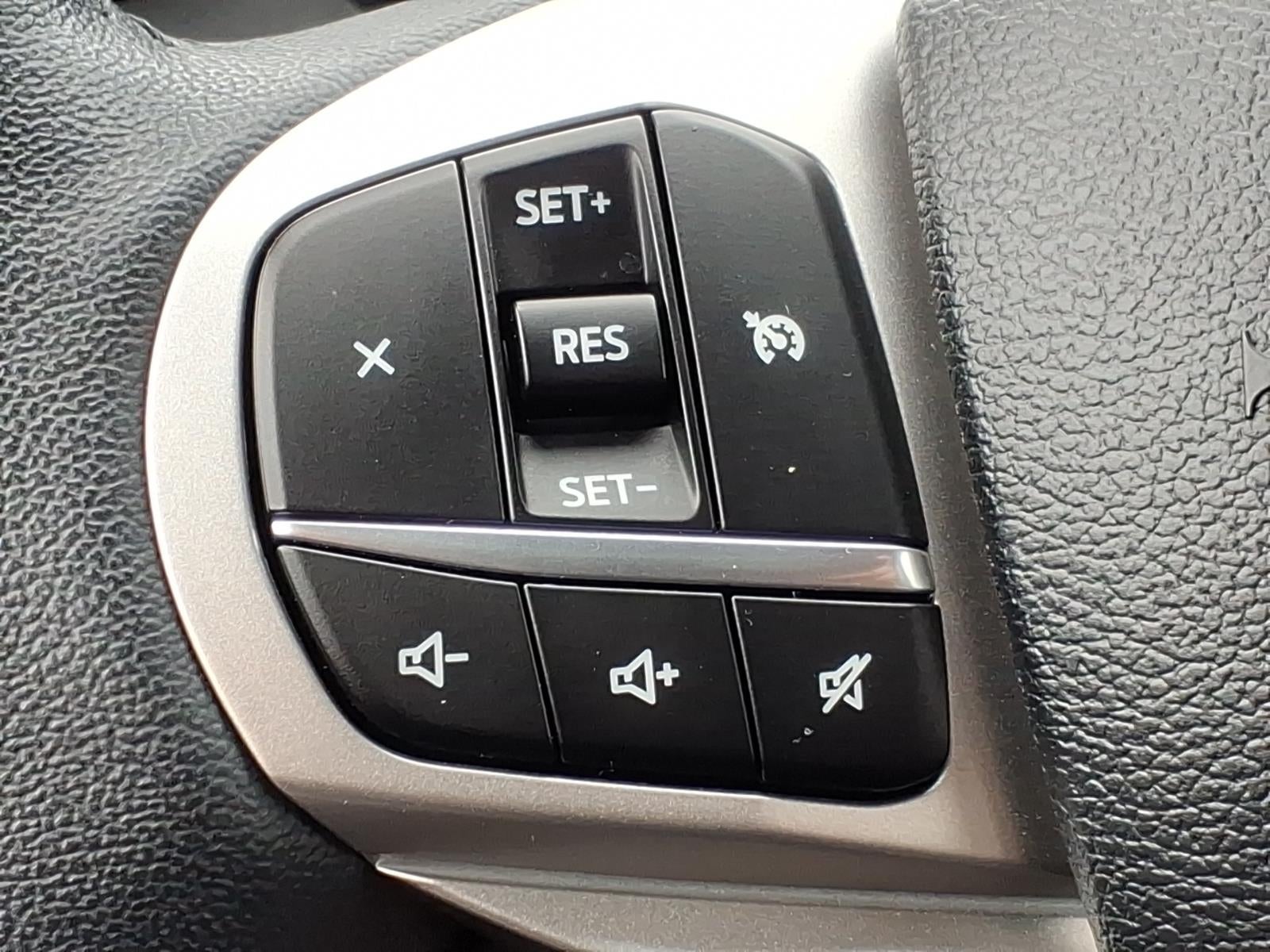 2024 Ford Explorer AWD XLT 4dr SUV