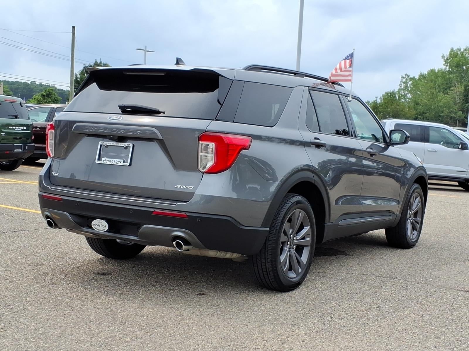 2024 Ford Explorer AWD XLT 4dr SUV