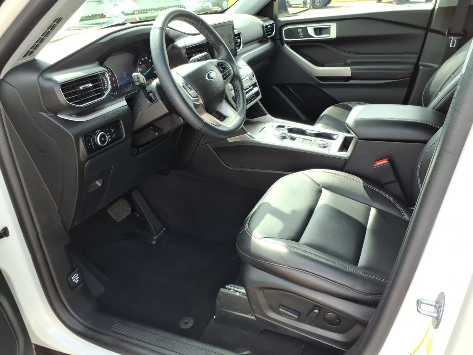 2023 Ford Explorer AWD XLT 4dr SUV