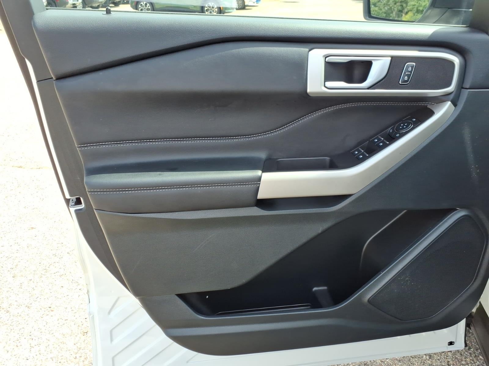 2023 Ford Explorer AWD XLT 4dr SUV