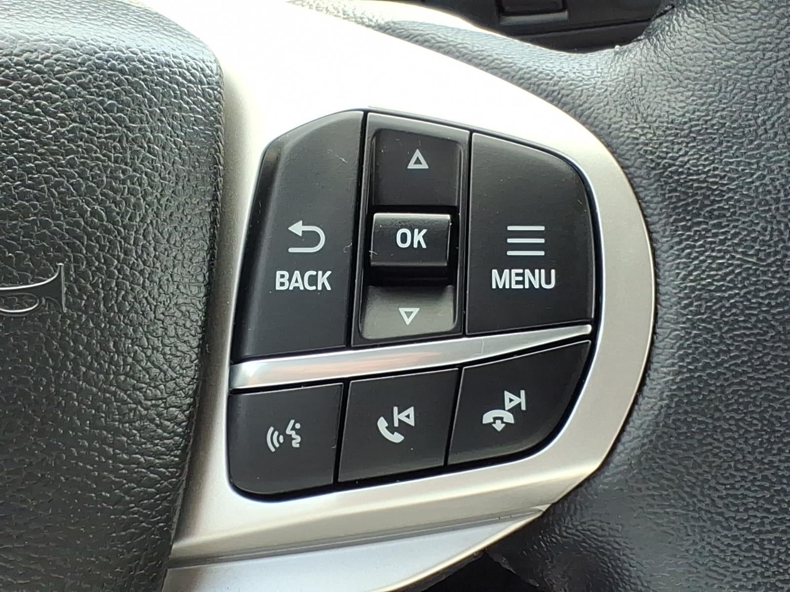 2023 Ford Explorer AWD XLT 4dr SUV