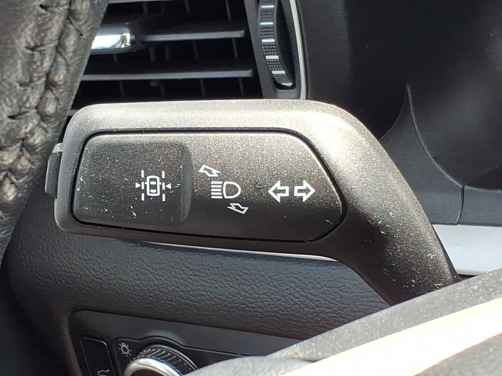 2023 Ford Explorer AWD XLT 4dr SUV