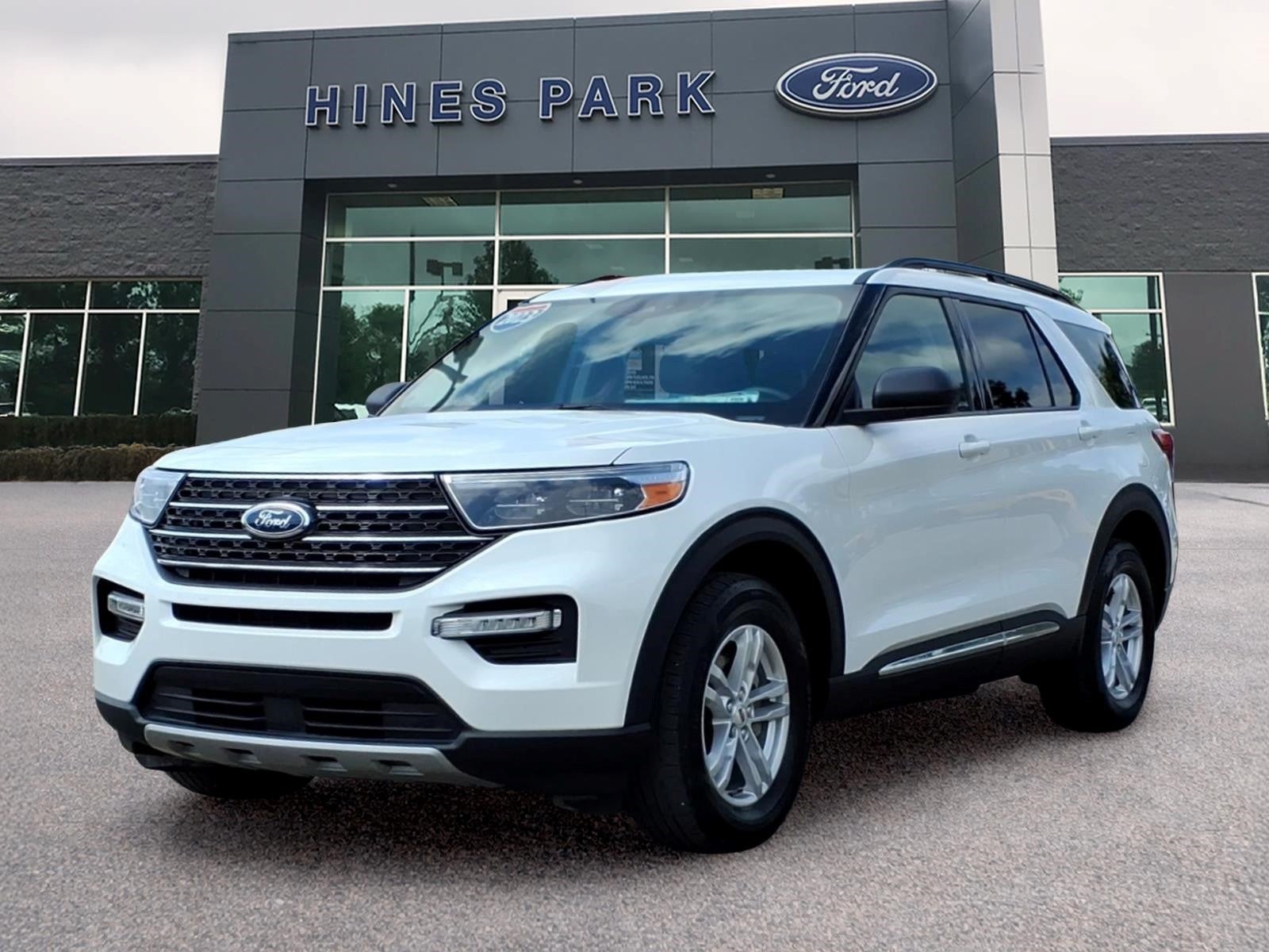 2023 Ford Explorer AWD XLT 4dr SUV
