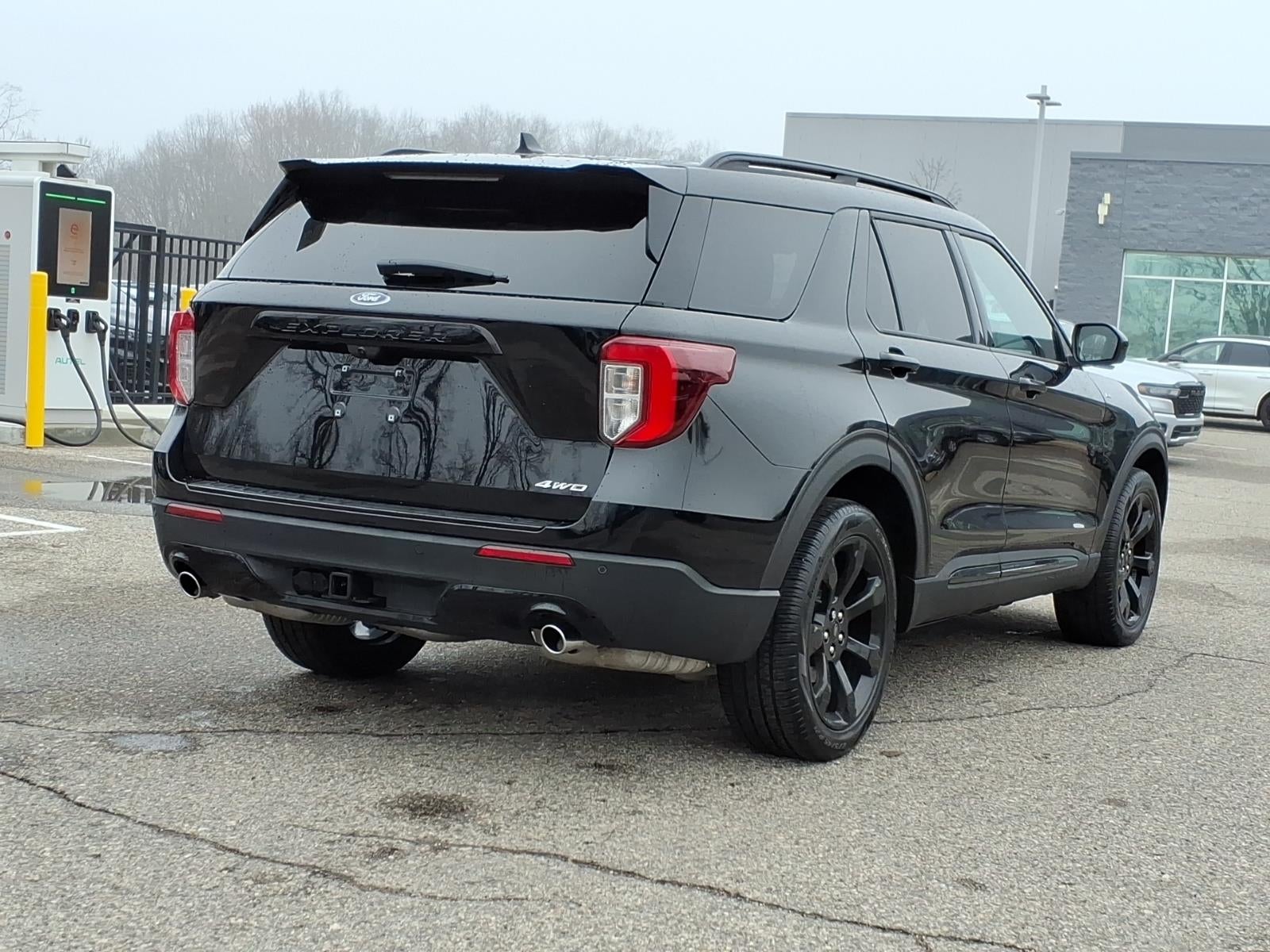 2023 Ford Explorer ST-Line