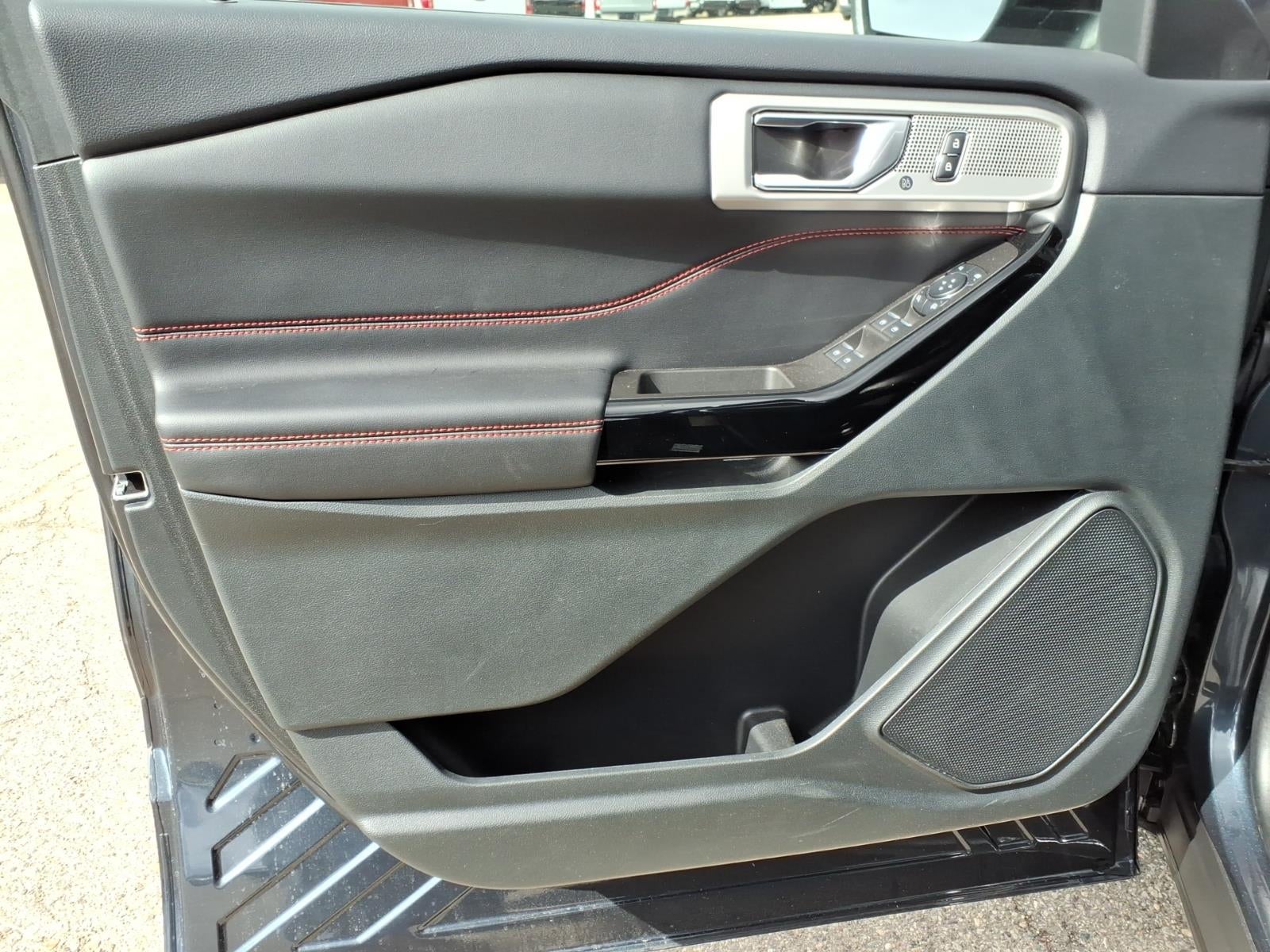 2024 Ford Explorer ST-Line