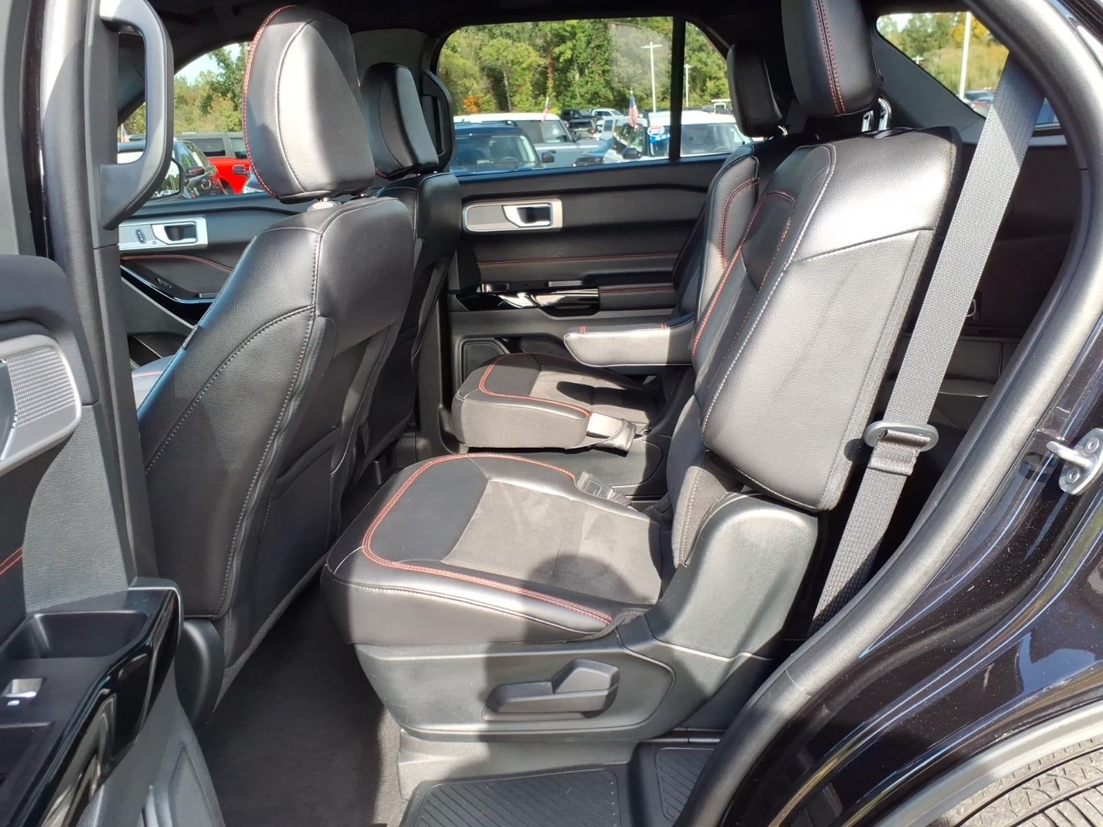 2023 Ford Explorer AWD ST-Line 4dr SUV