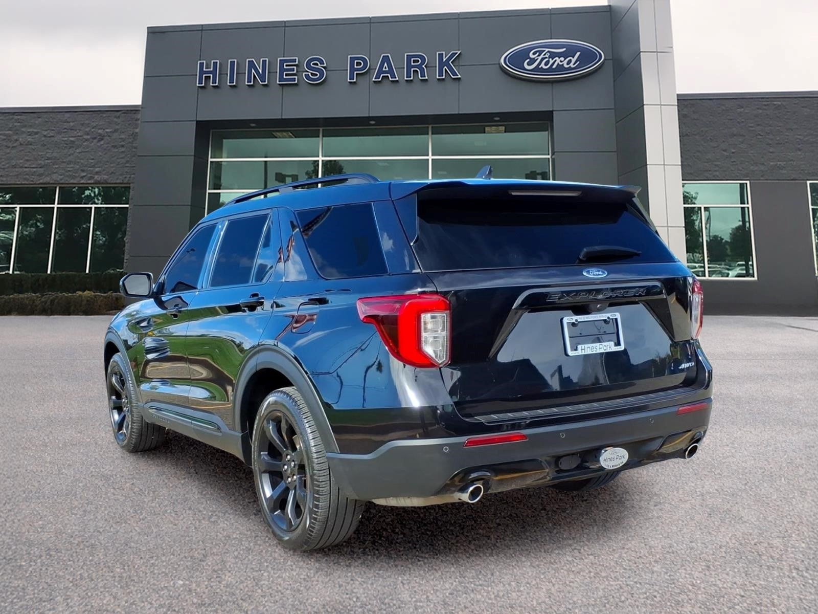 2023 Ford Explorer AWD ST-Line 4dr SUV