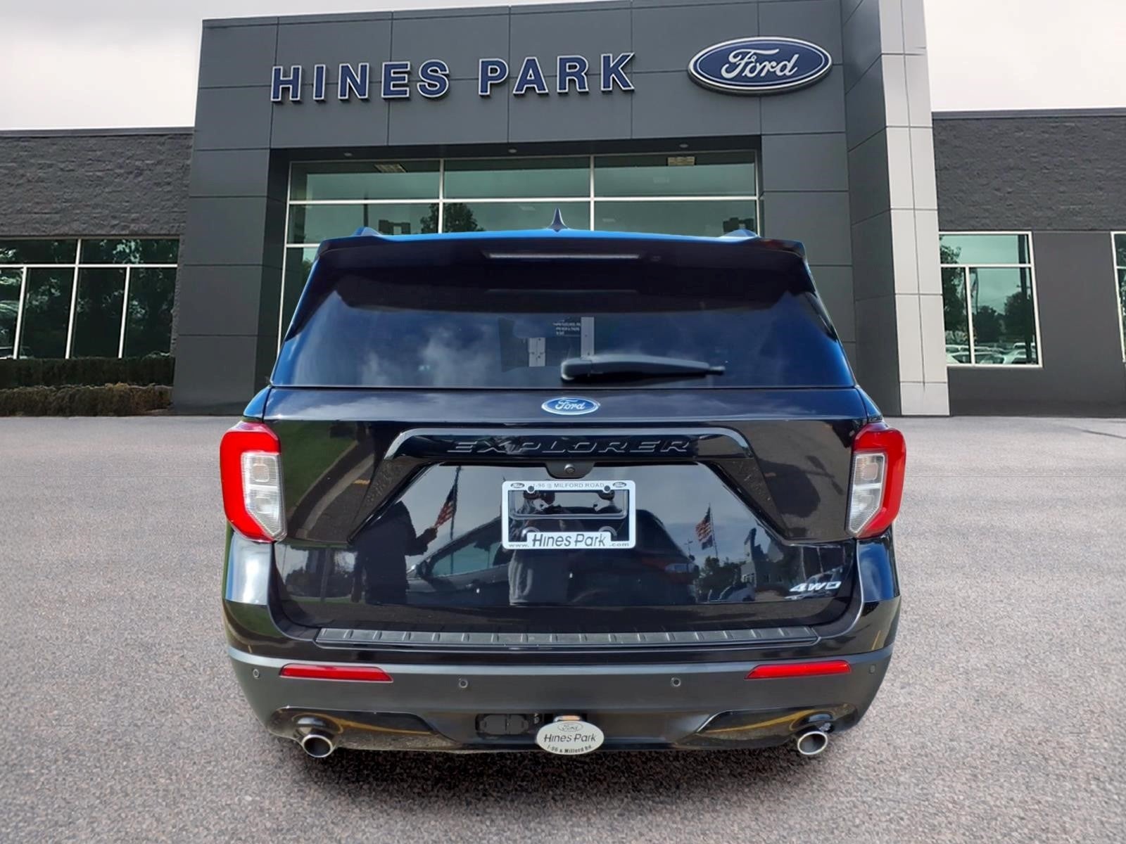 2023 Ford Explorer AWD ST-Line 4dr SUV