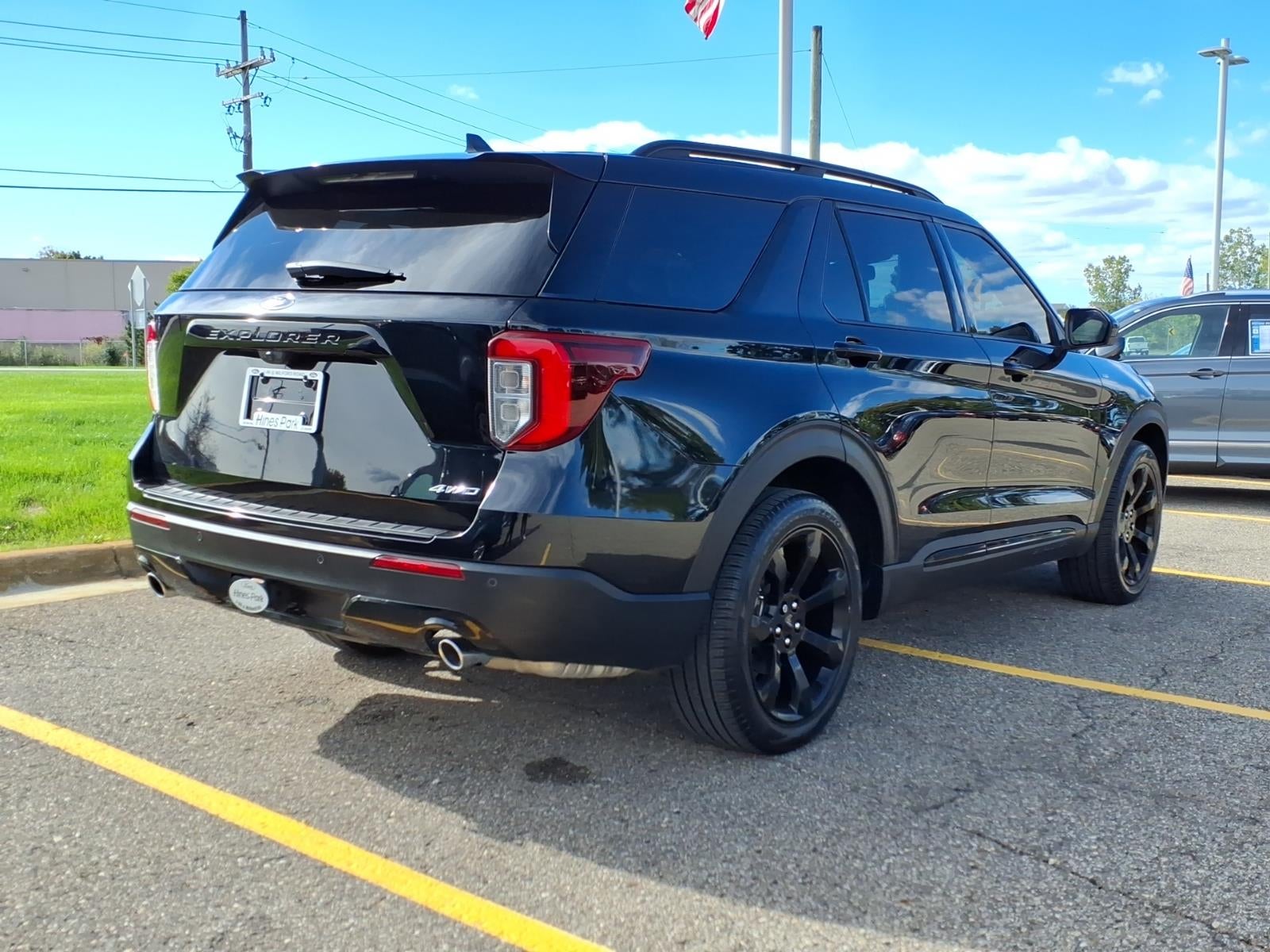 2023 Ford Explorer AWD ST-Line 4dr SUV