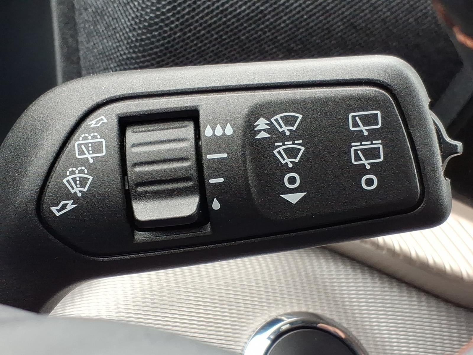 2025 Ford Explorer AWD Active 4dr SUV