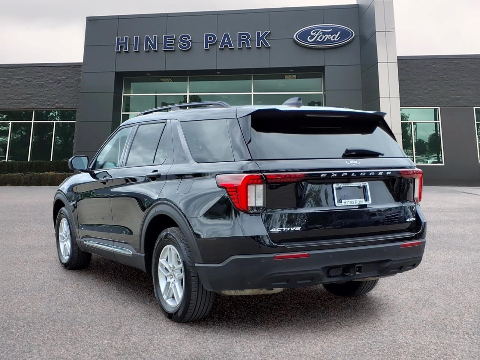 2025 Ford Explorer AWD Active 4dr SUV