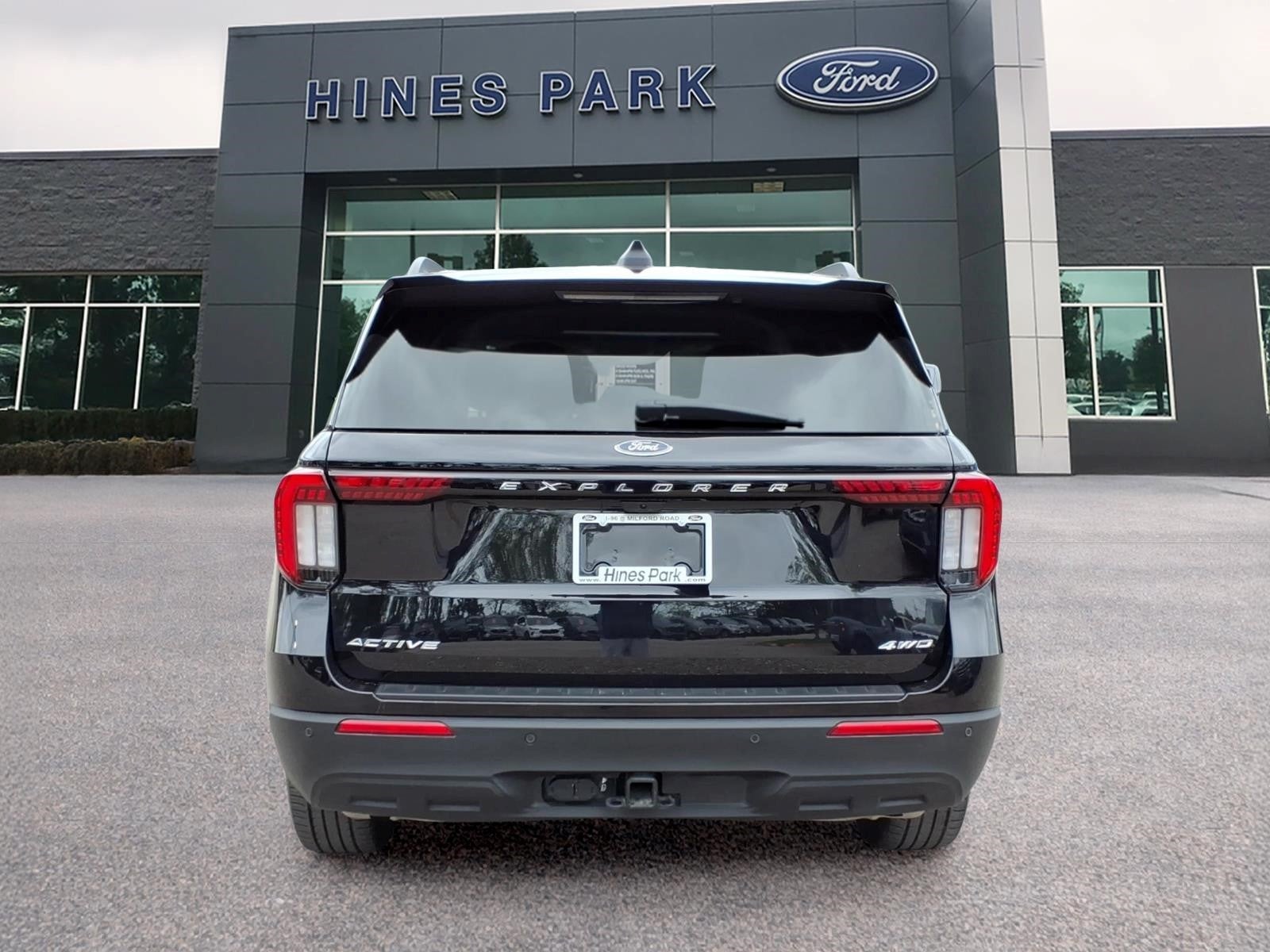 2025 Ford Explorer AWD Active 4dr SUV