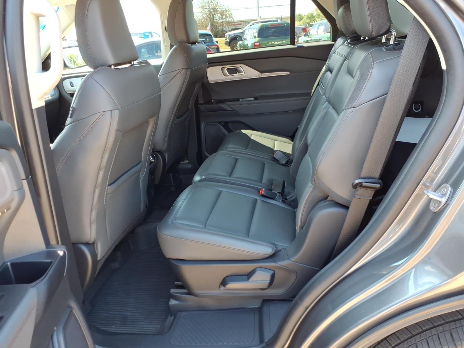 2025 Ford Explorer AWD Active 4dr SUV