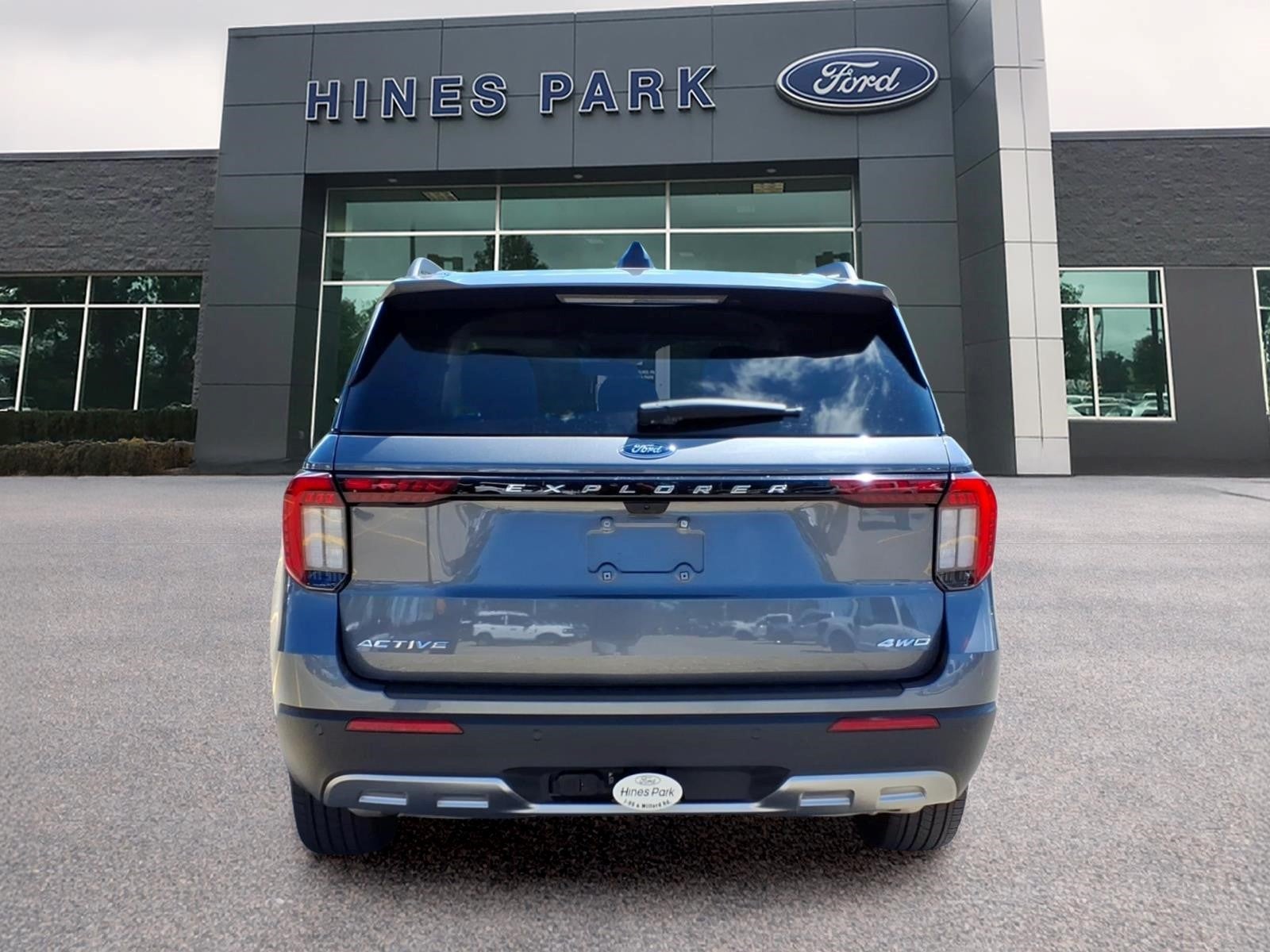 2025 Ford Explorer AWD Active 4dr SUV