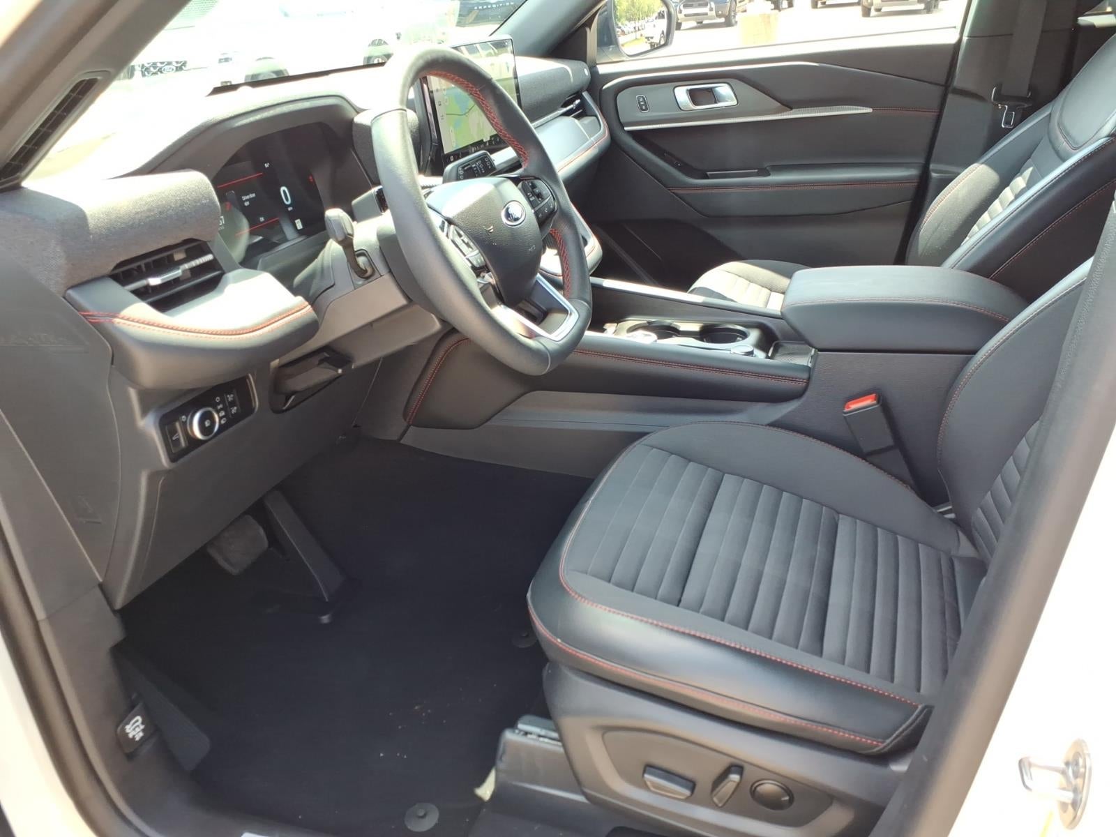 2025 Ford Explorer AWD ST-Line 4dr SUV