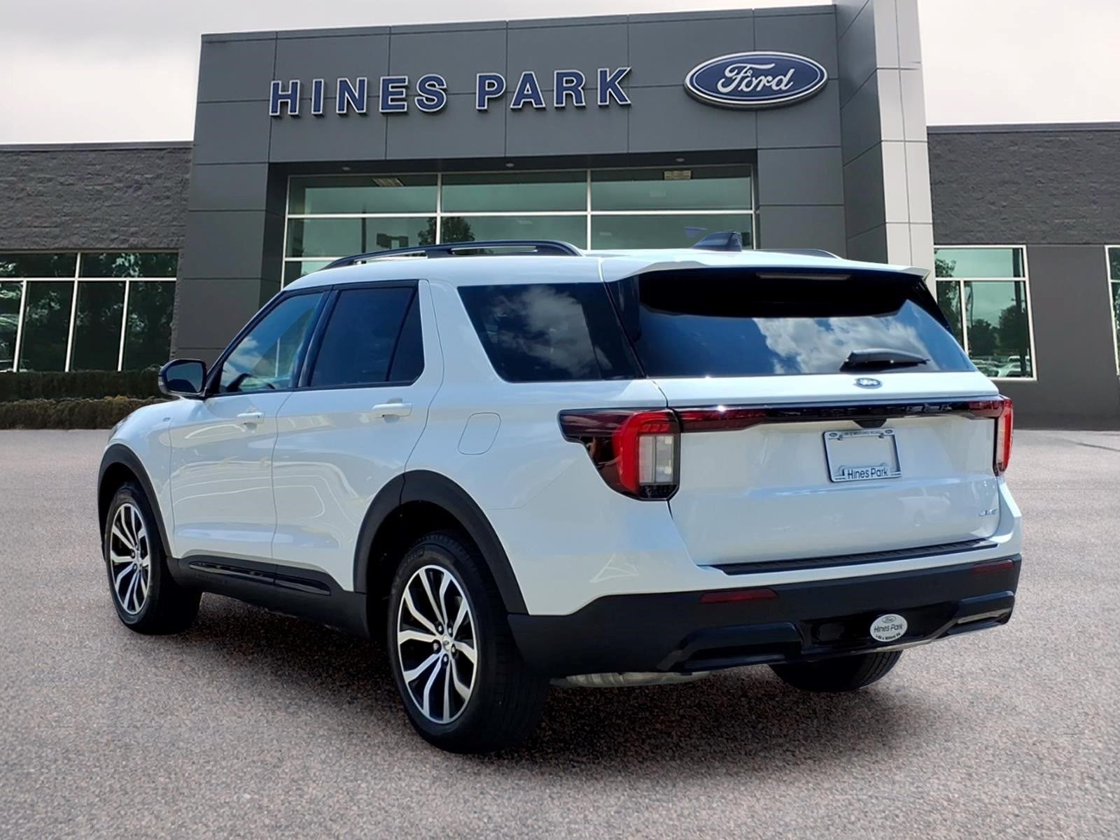 2025 Ford Explorer AWD ST-Line 4dr SUV