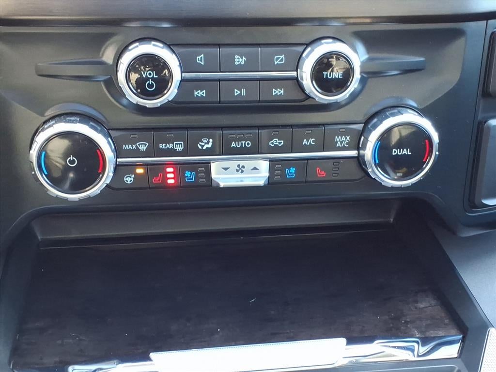 2023 Ford F-250SD Lariat 8 ' BOX