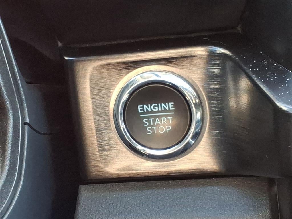 2023 Ford F-250SD Lariat 8 ' BOX