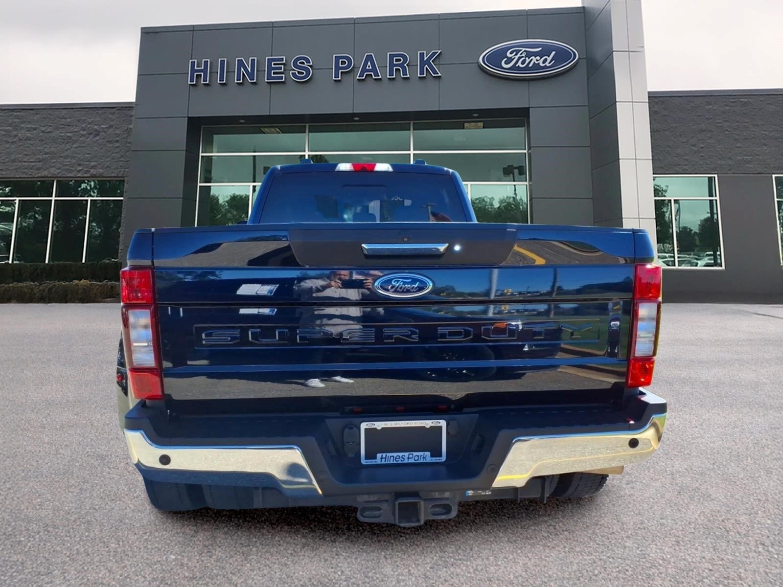2022 Ford Super Duty F-450 DRW 4x4 Lariat 4dr Crew Cab 8 ft. LB DRW Pickup