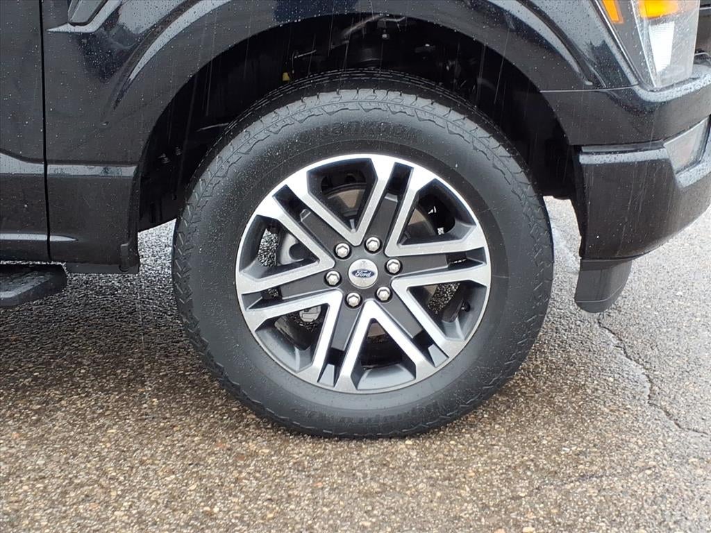 2023 Ford F-150 XL STX