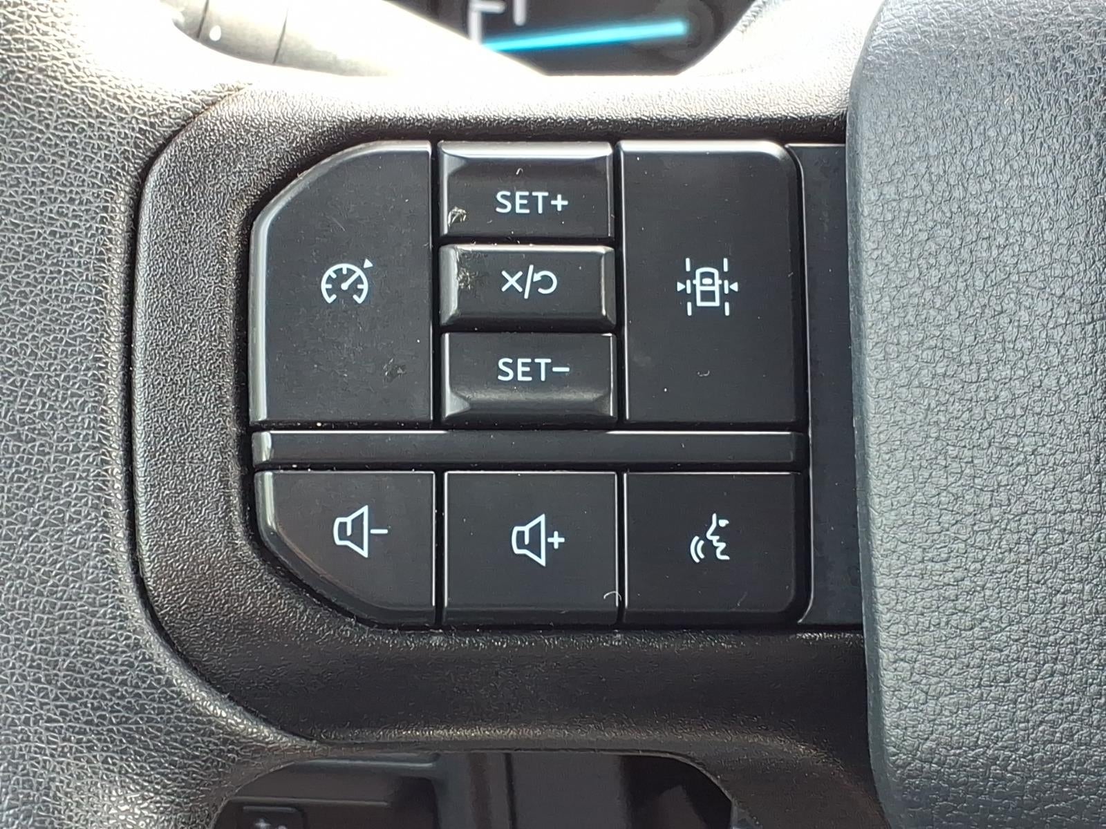 2023 Ford F-150 4x4 XL 4dr SuperCrew 5.5 ft. SB