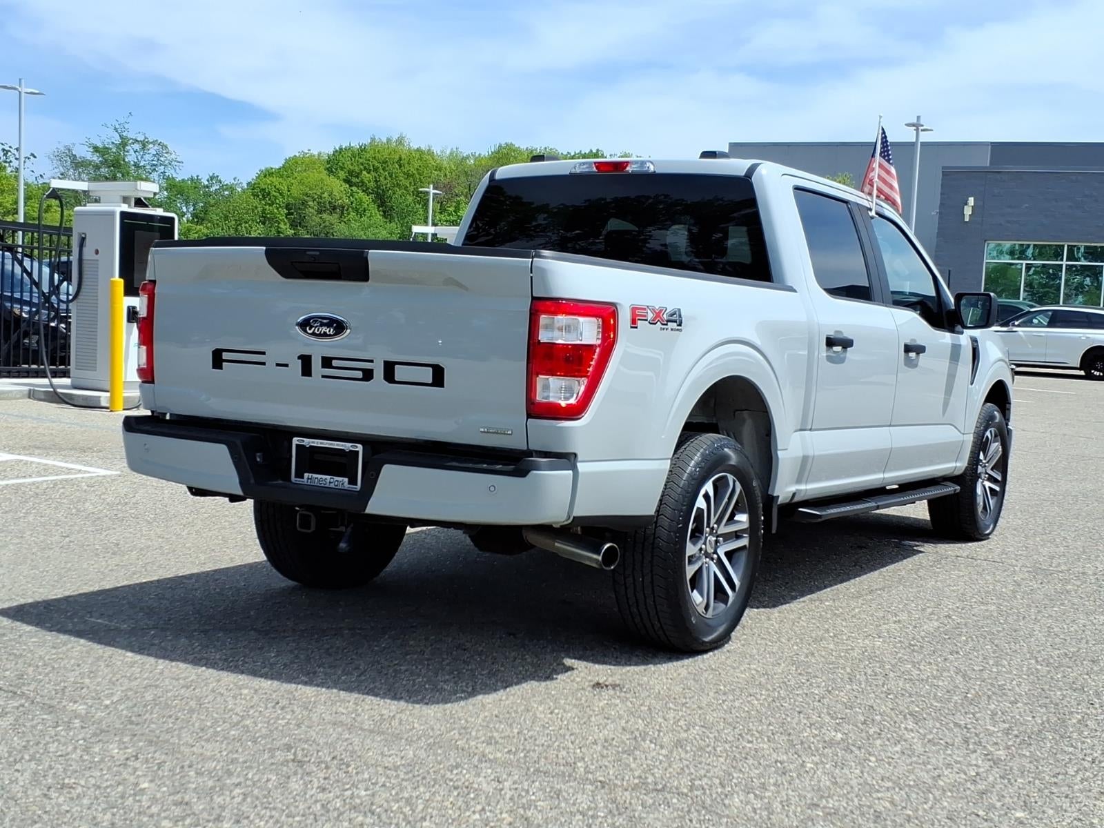 2023 Ford F-150 4x4 XL 4dr SuperCrew 5.5 ft. SB