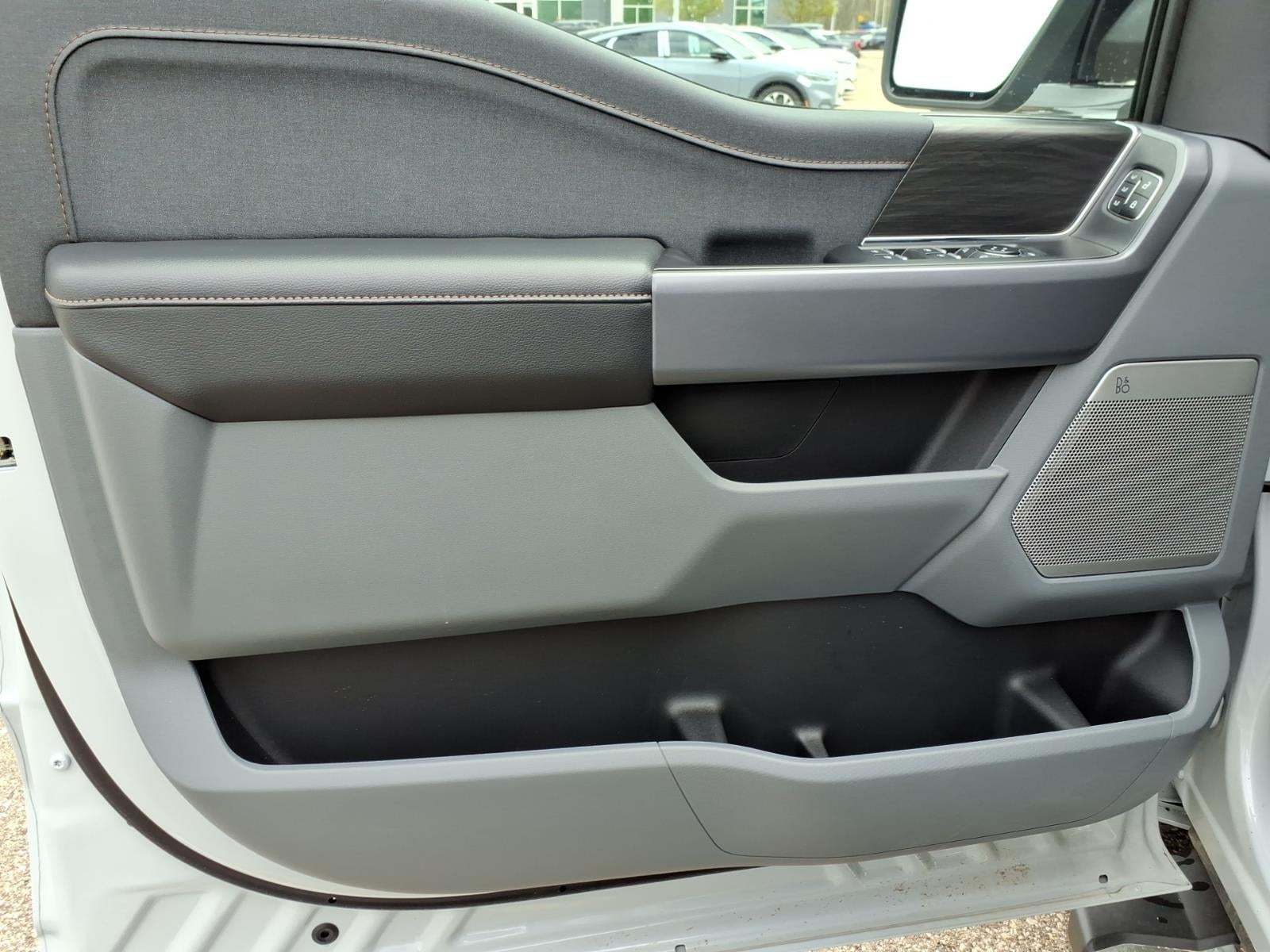 2025 Ford F-150 4x4 Lariat 4dr SuperCrew 5.5 ft. SB