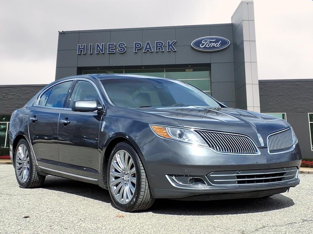 2016 Lincoln MKS Base