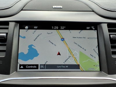 2016 Lincoln MKS Base