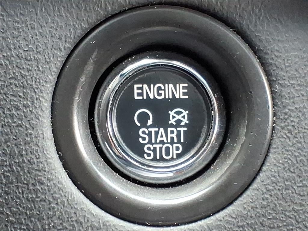 2016 Lincoln MKS Base