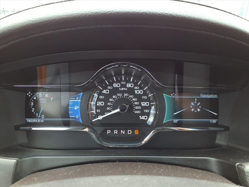 2016 Lincoln MKS Base