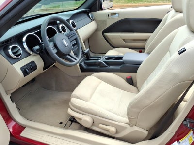 2008 Ford Mustang V6 Deluxe