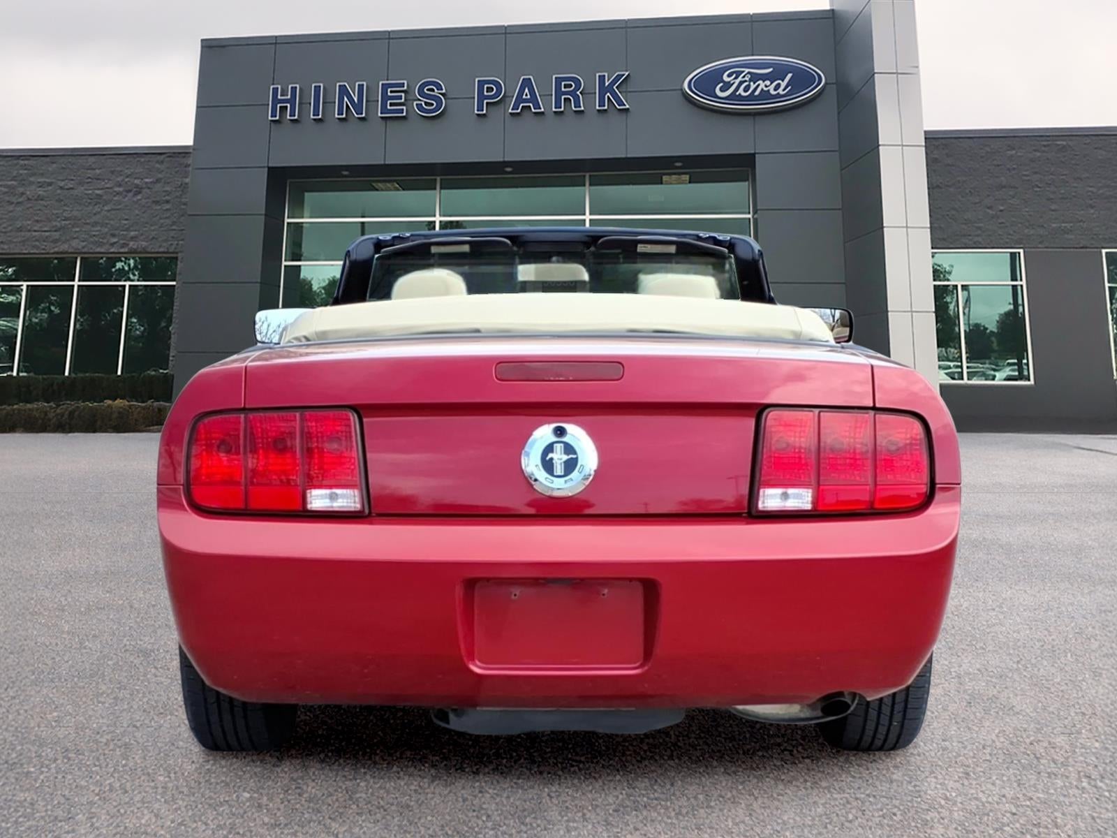 2008 Ford Mustang V6 Deluxe