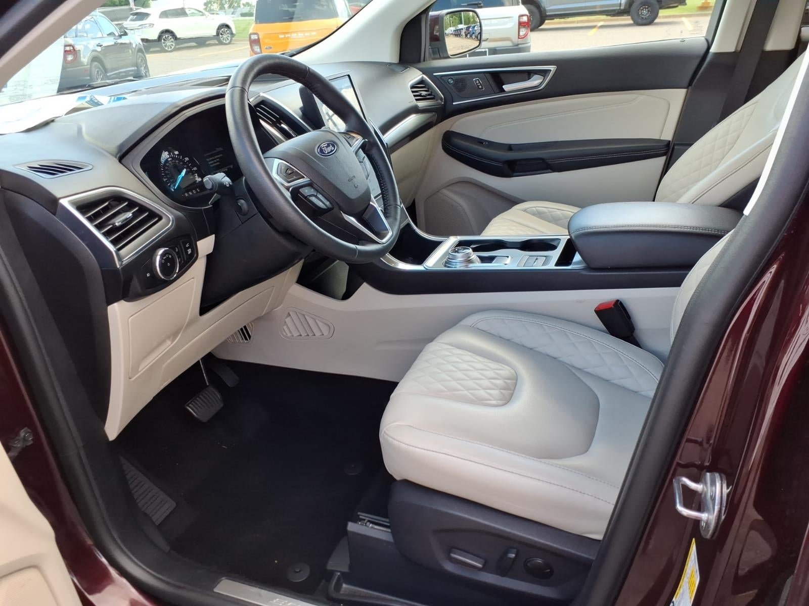 2024 Ford Edge Titanium