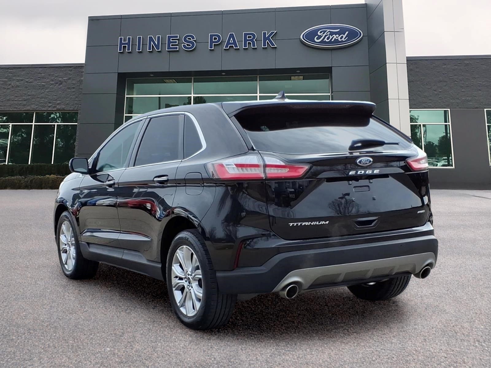 2024 Ford Edge Titanium