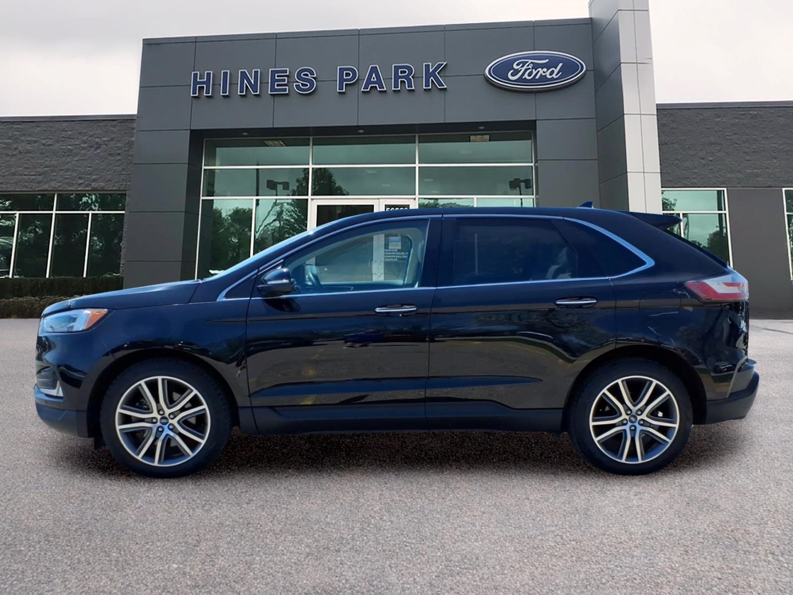 2019 Ford Edge Titanium