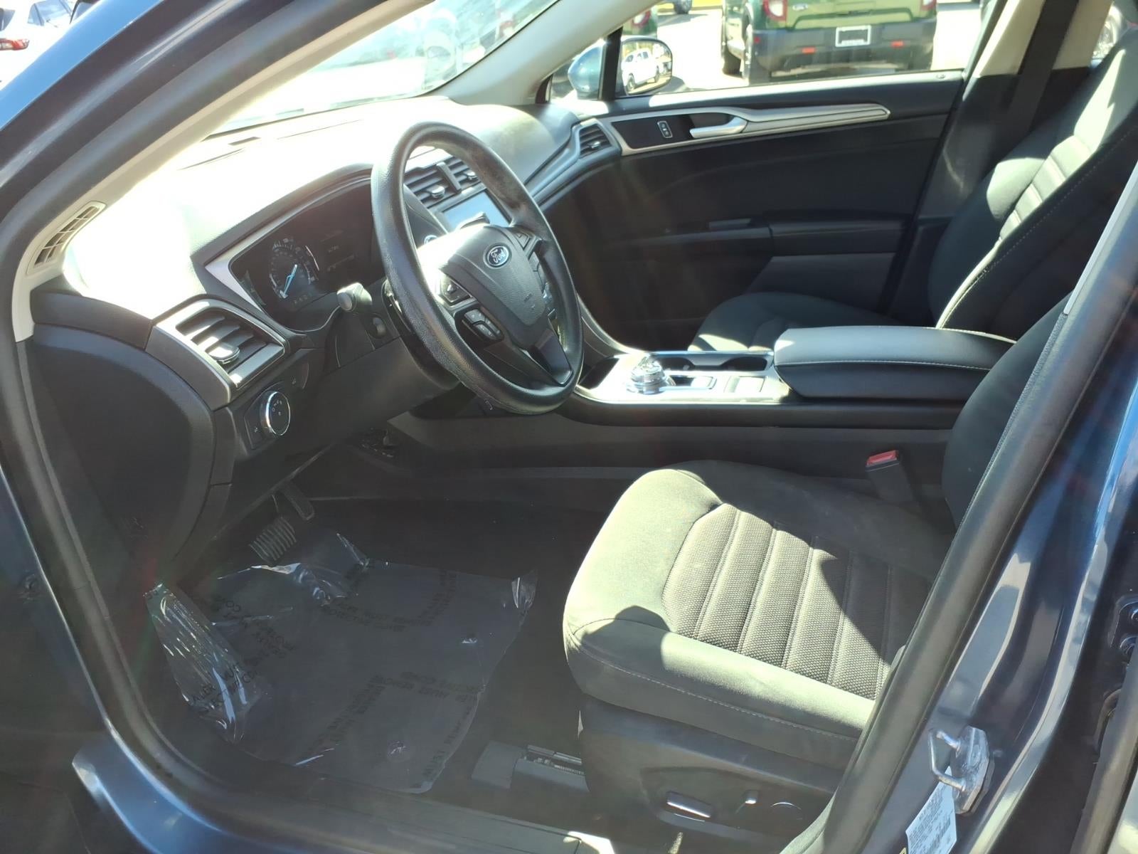 2018 Ford Fusion SE 4dr Sedan