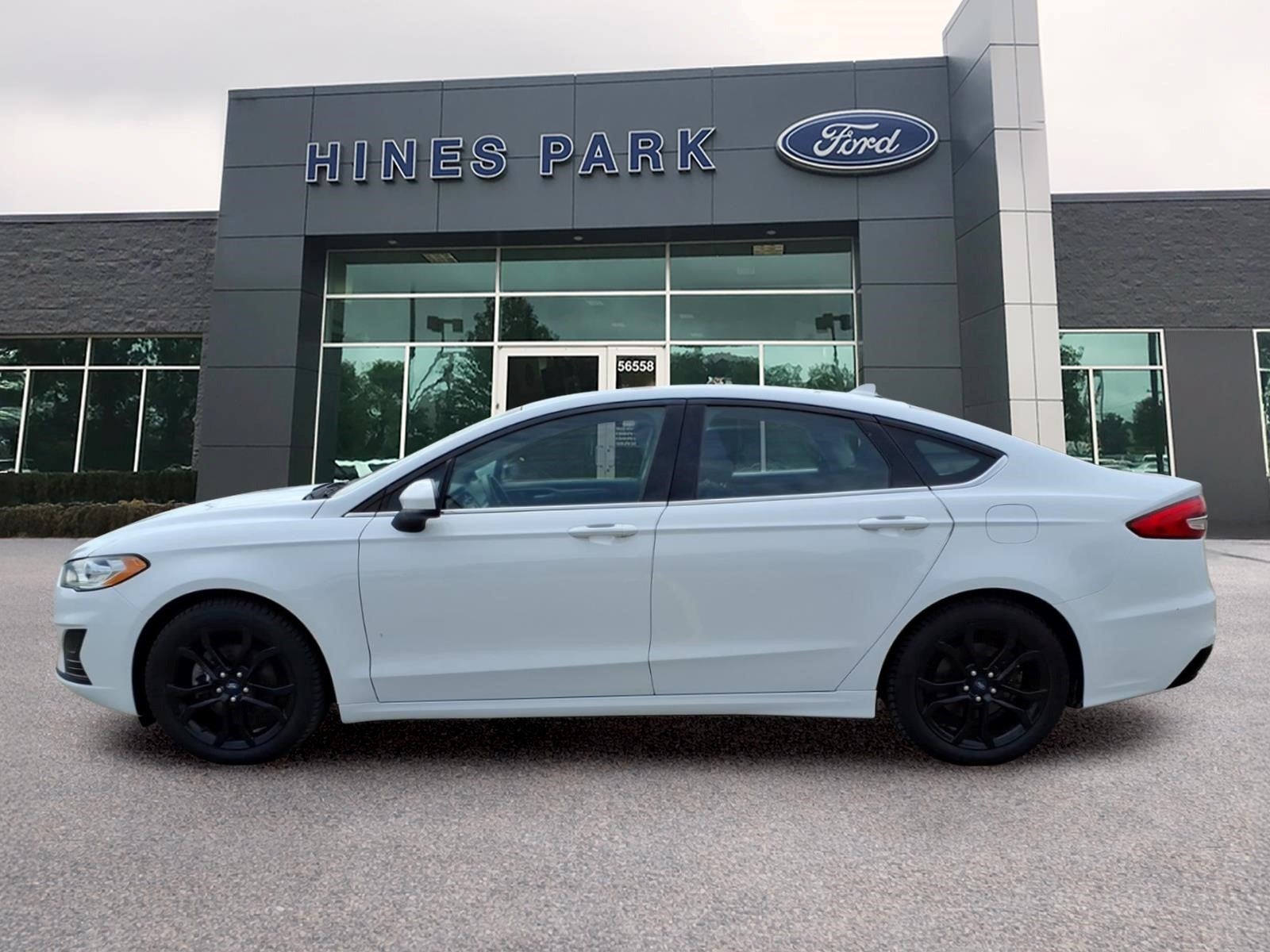2020 Ford Fusion SE